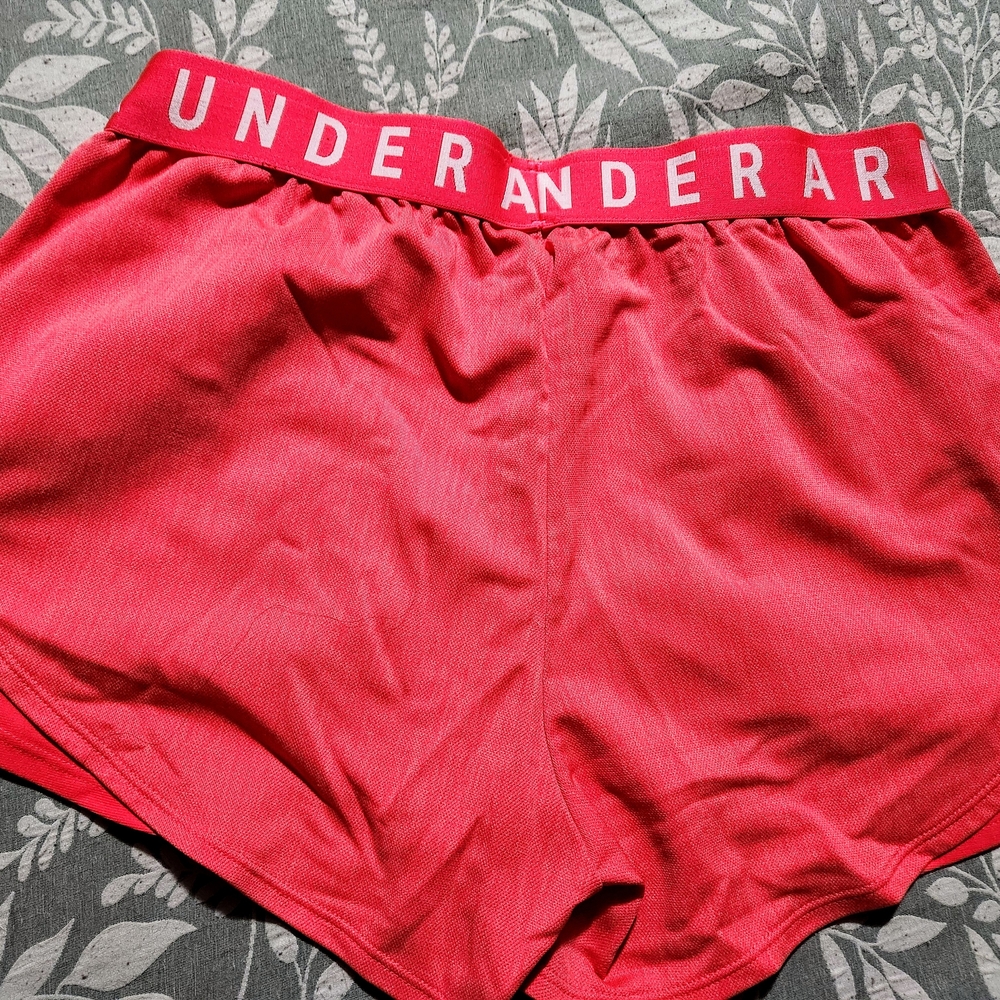 Under Armour Women's Red Athletic Shorts - Picture 3 of 4
